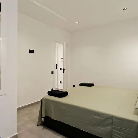 Mediterranean Bliss Апартаменты Сан-Адриан-де-Бесос